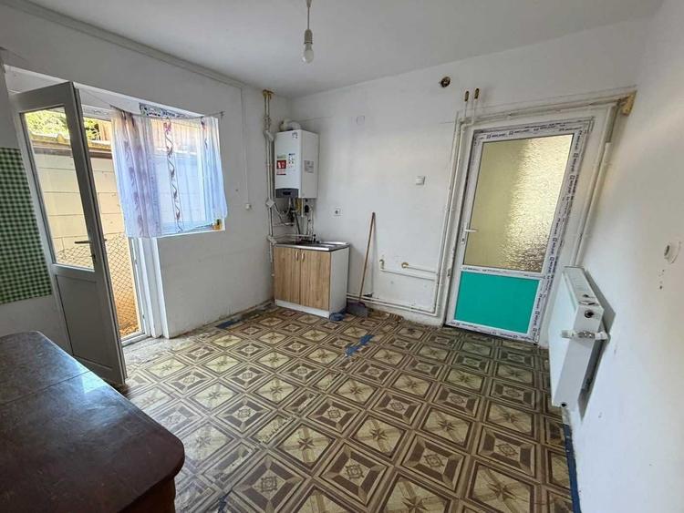 Casă cu 4 camere în Sângeorgiu de Mureș