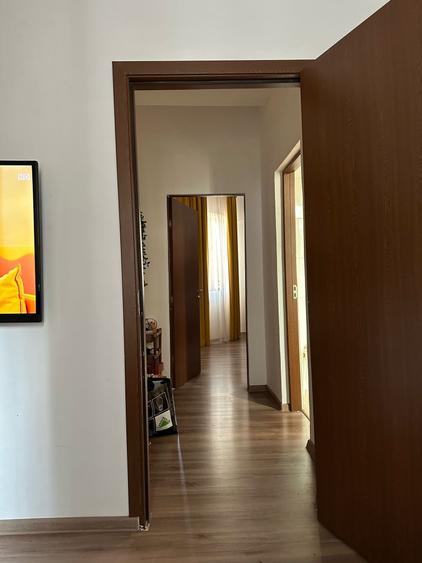 Apartament cu 2 camere decomandat în P-ța Universității