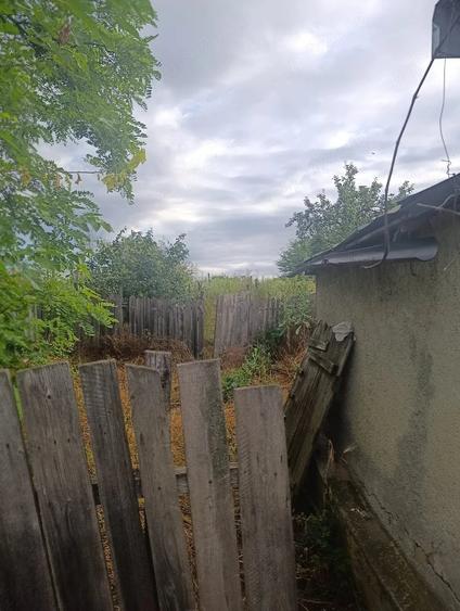 Casă cu 3 camere cu Teren 1400 Mp în Ciocani