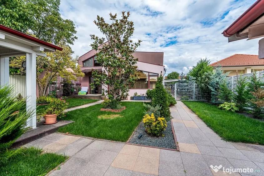 Casă cu 7 camere cu Teren 1015 Mp în Pârneava
