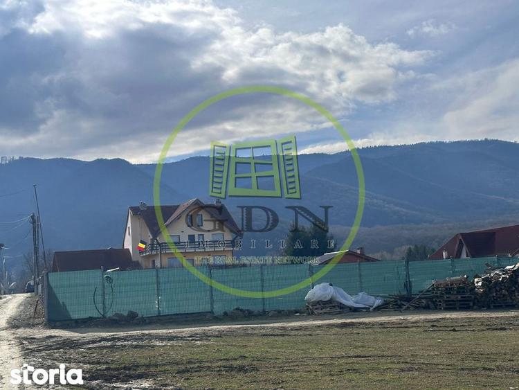 Teren de 1400 mp, în Sadu