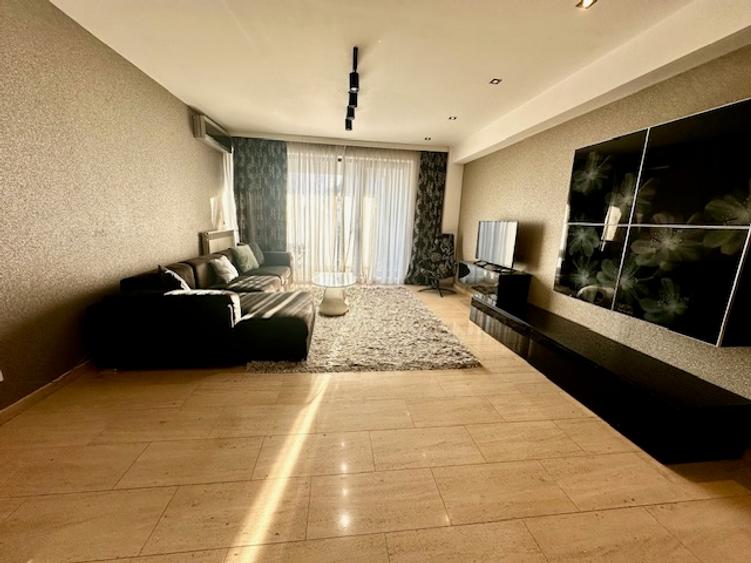Apartament cu 3 camere, mobilat în Ultracentral — fotografia 1