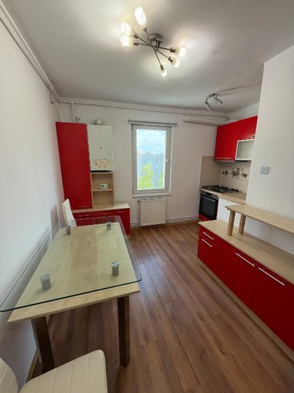 Apartament cu 2 camere decomandat, mobilat în Tudor