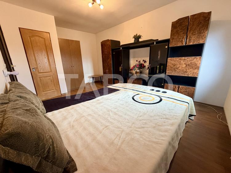 Apartament cu 2 camere semidecomandat, mobilat în Șelimbăr
