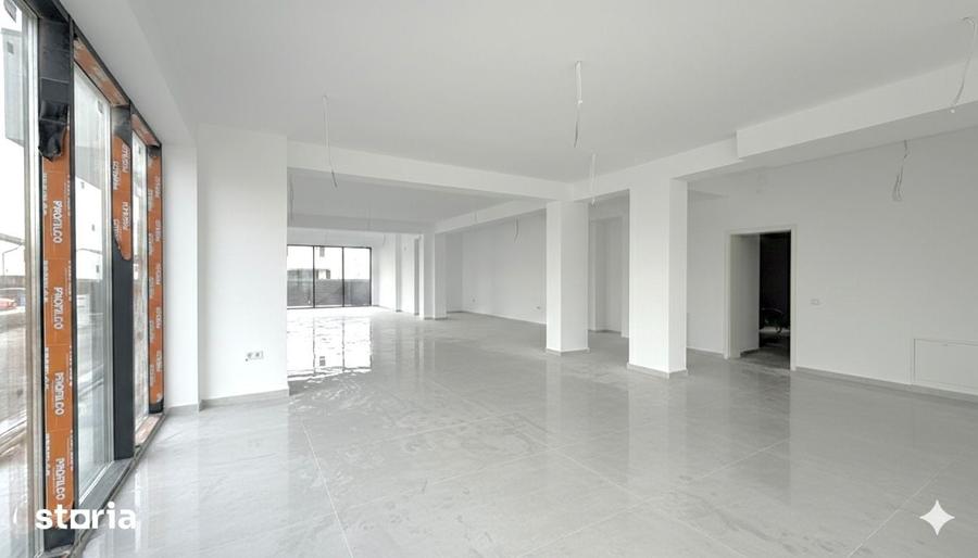 Spațiu comercial, de 156.42 mp, în Sânpetru