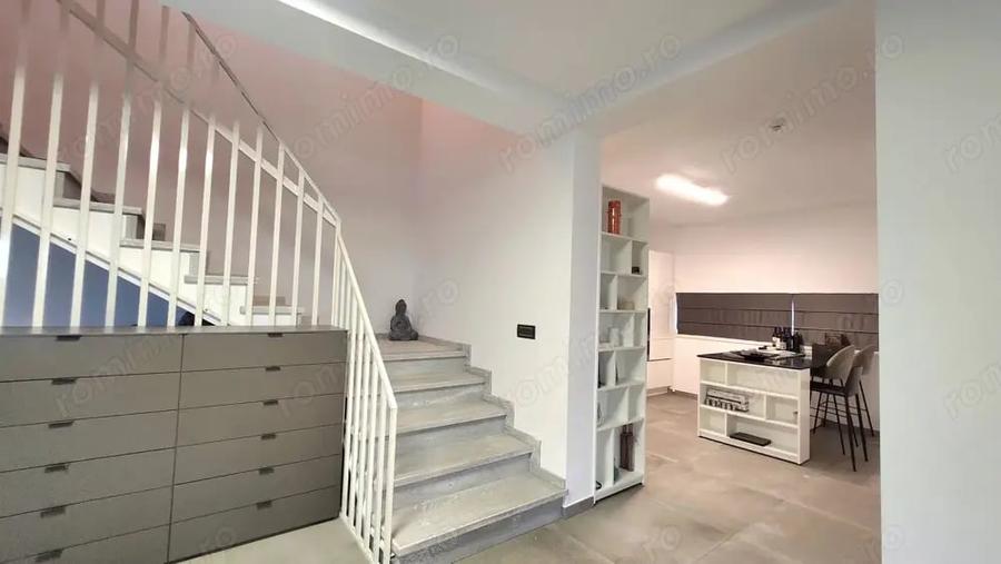 Casa de Lux cu 4 camere Teren 1200 mp - 2