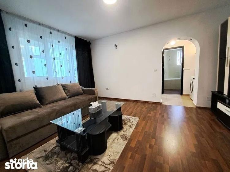 Apartament cu 2 camere semidecomandat, mobilat în Aleea Trandafirilor