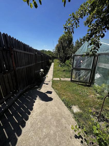 Casă cu Teren 900 Mp în Ștefăneștii de Jos