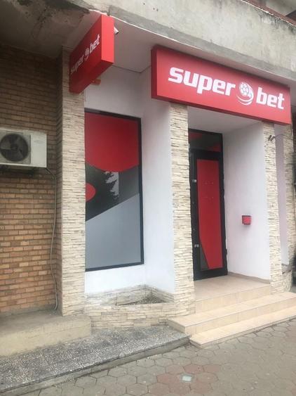 Spațiu comercial, de 83 mp, în Central