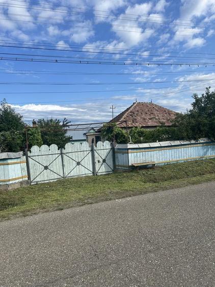 Casă cu 3 camere în Prohozești
