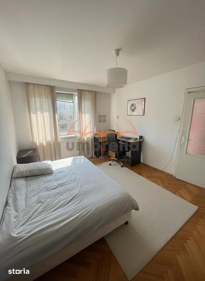 Apartament cu 2 camere decomandat în Republicii