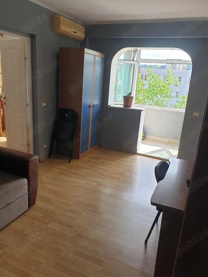 Apartament cu 2 camere nedecomandat în Central