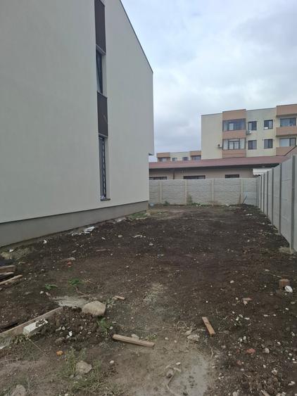 Duplex cu 4 camere cu Canalizare în Prelungirea Ghencea