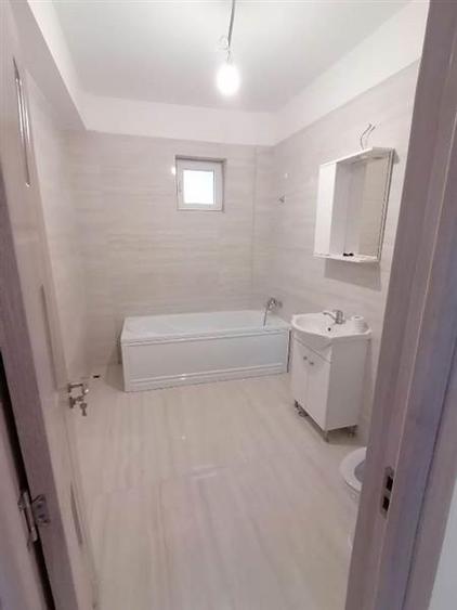 Duplex cu 4 camere cu Canalizare în Alexandriei