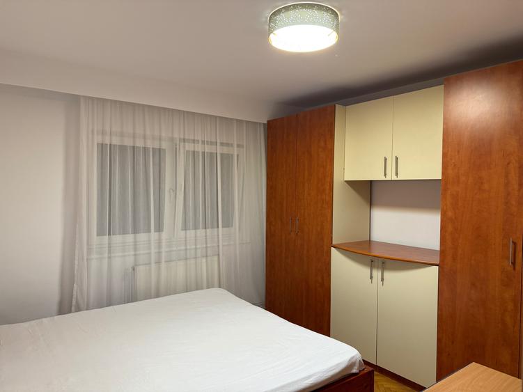 Apartament cu 2 camere decomandat în Zorilor