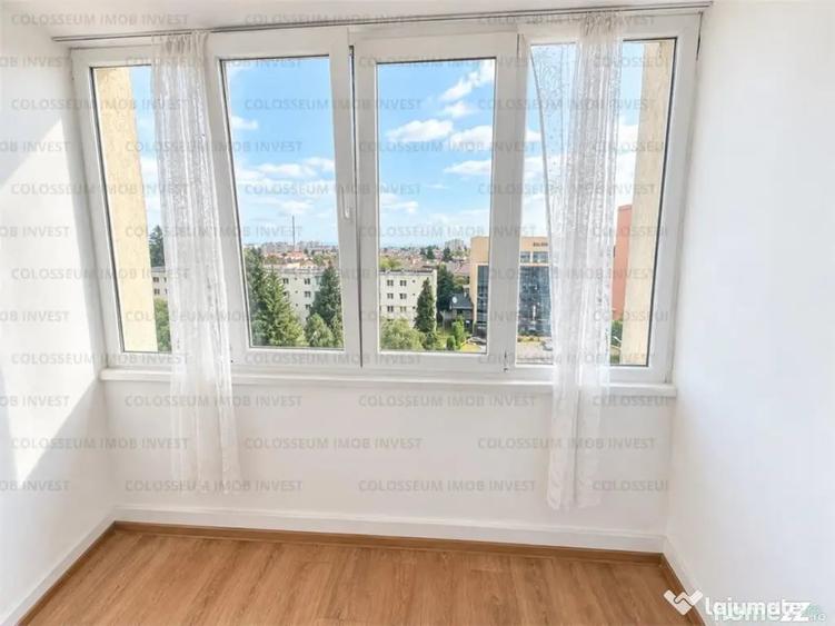Apartament cu 3 camere decomandat în Calea București