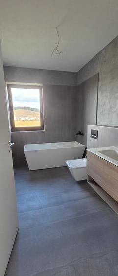 Casă individuală cu 5 camere cu Teren 500 Mp în Sânpetru