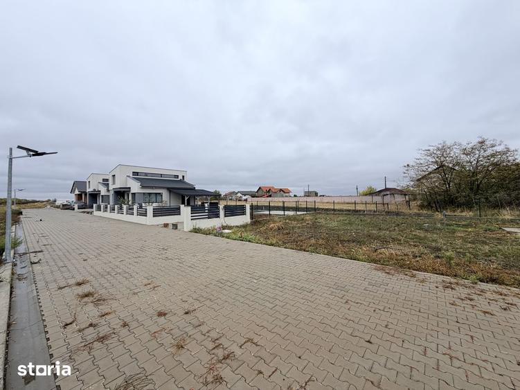 Teren de 240 mp, în Șofronea