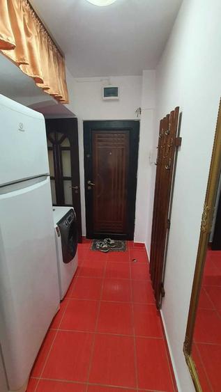 Apartament cu 2 camere nedecomandat în Malu Roșu