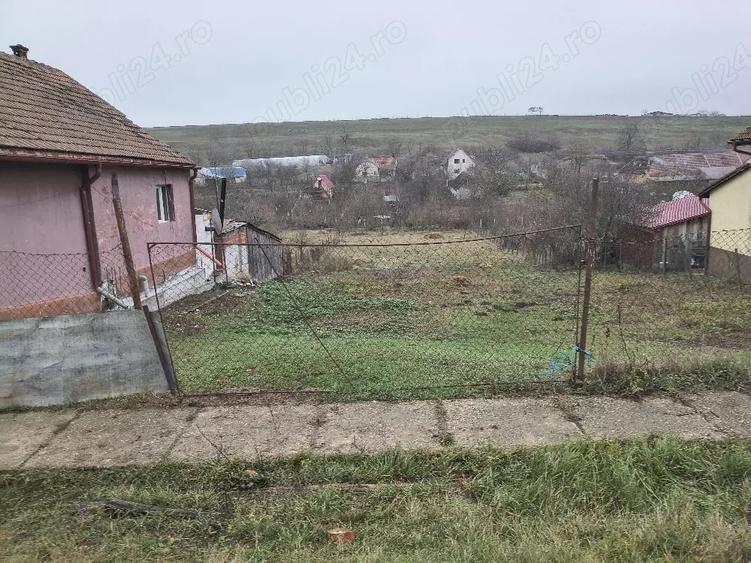 Teren de 1566 mp, în Murani