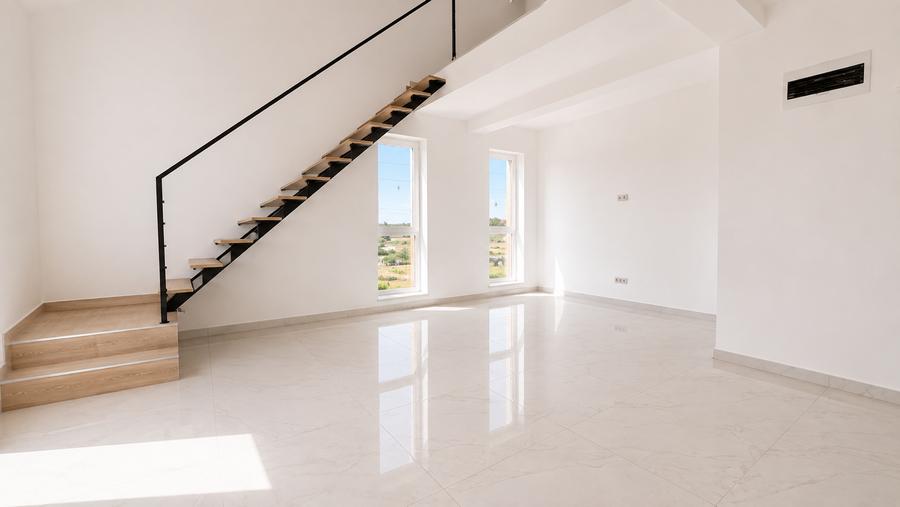 Apartament cu 3 camere decomandat în Giroc