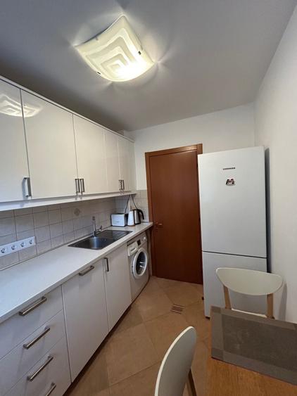 Apartament cu 2 camere decomandat, mobilat în Domenii