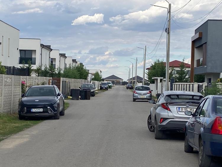 Teren Construcții intravilan de 1200 mp, în Tunari