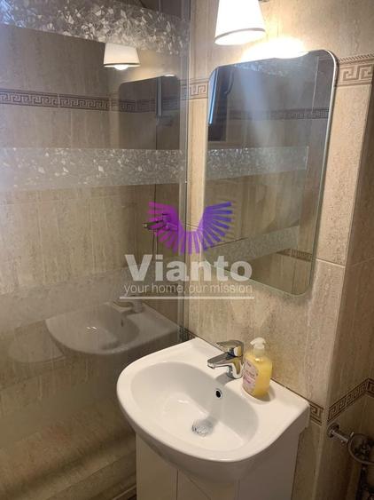 Apartament cu 3 camere decomandat, mobilat în Vasile Aaron