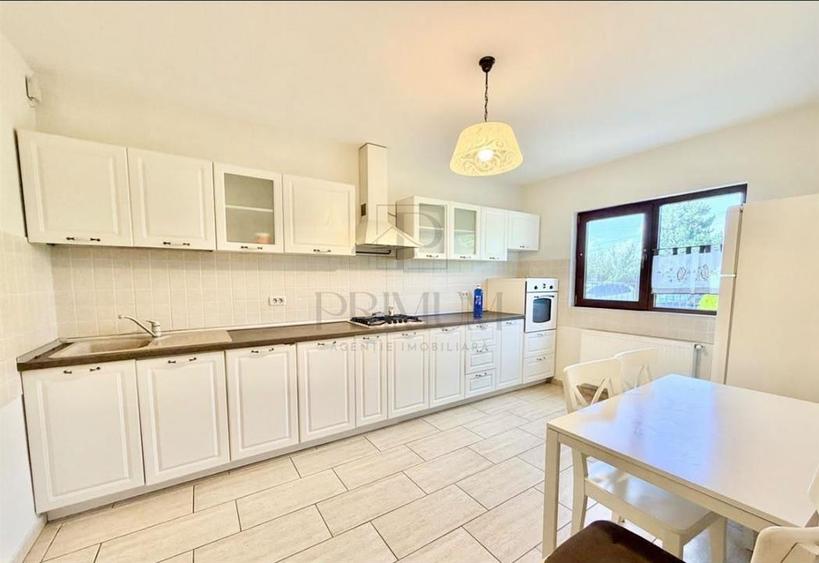 Duplex cu 4 camere cu Canalizare în Moșnița Nouă