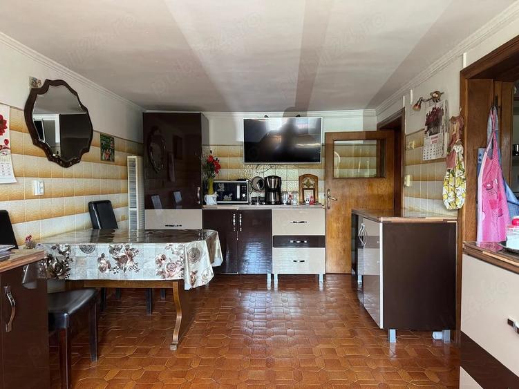 Casă cu Teren 520 Mp în Vlădești