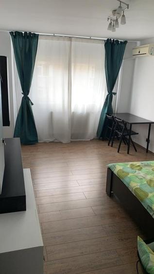 Garsonieră decomandată, mobilată în Tineretului
