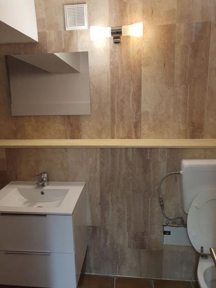 Apartament cu 3 camere, mobilat în Decebal