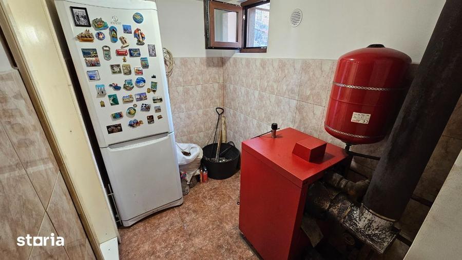 Casă cu 3 camere cu Teren 543 Mp în Răstolița