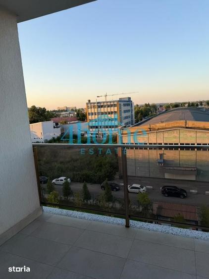Garsonieră în Titan