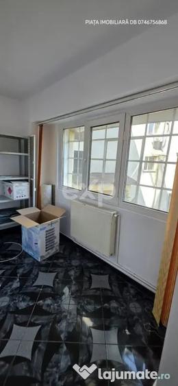 Super-Oportunitate! Apartament Spa?ios 3 Camere Decomandat( - 8