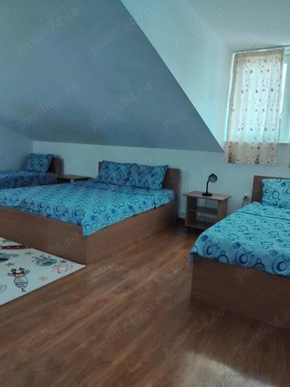Casă cu 6 camere cu Teren 160 Mp în Costinești