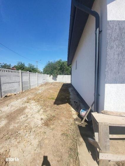 Casă cu 5 camere cu Teren 250 Mp în Central