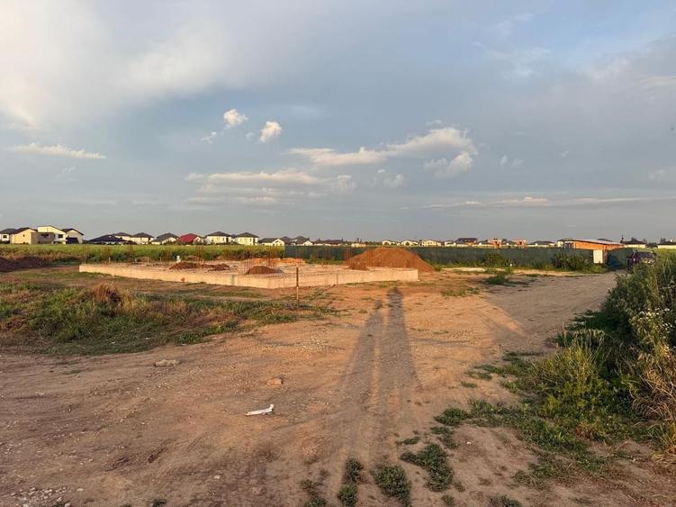 Teren Construcții intravilan de 533 mp, în Exterior Sud