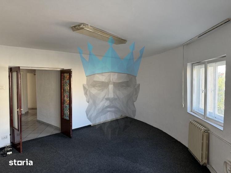 Apartament cu 3 camere în Centrul Istoric