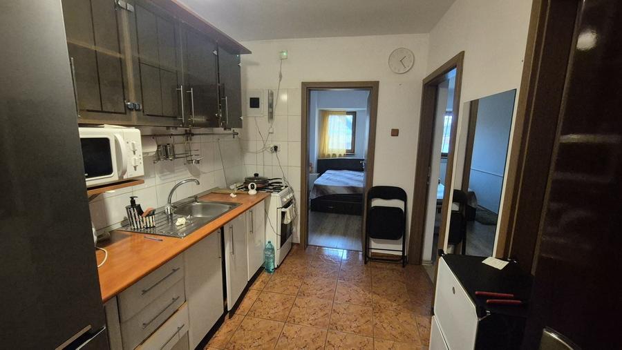 Apartament cu 2 camere decomandat în Lacul Tei