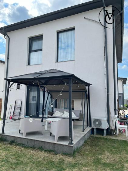 Casă individuală cu 4 camere cu Teren 311 Mp în Tunari