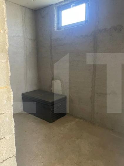Casă individuală cu 3 camere cu Teren 1911 Mp în Vârfu Câmpului
