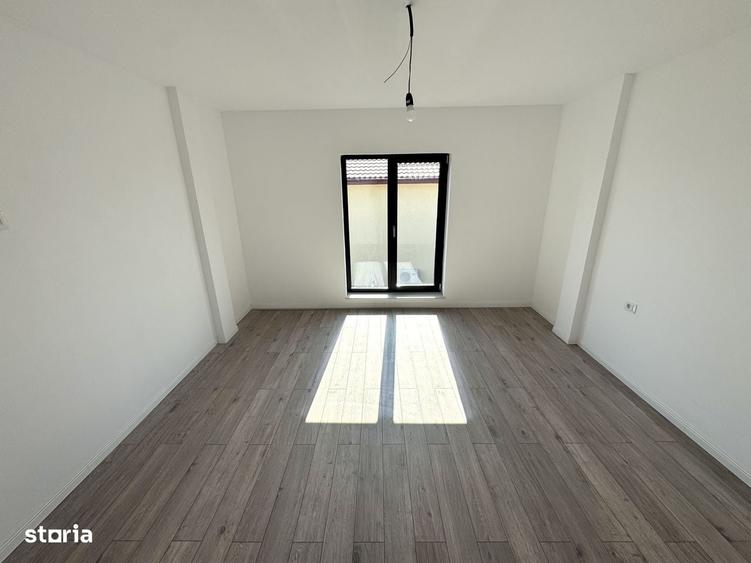 Casă cu 4 camere în Hlincea