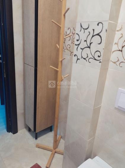 Apartament cu 2 camere semidecomandat, mobilat în Central