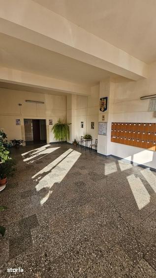 Apartament cu 3 camere decomandat în Dacia