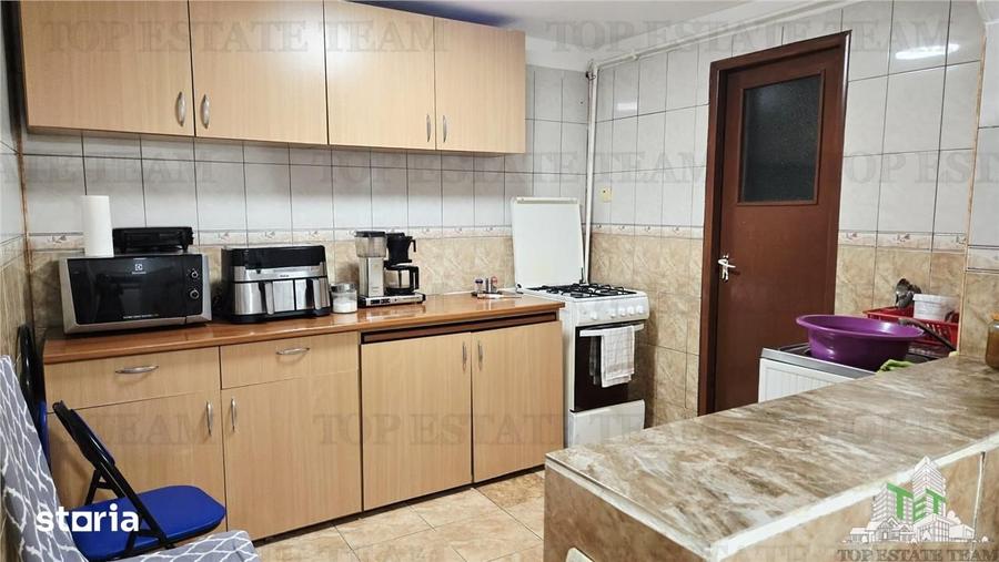 Apartament cu 5 camere în Giulești