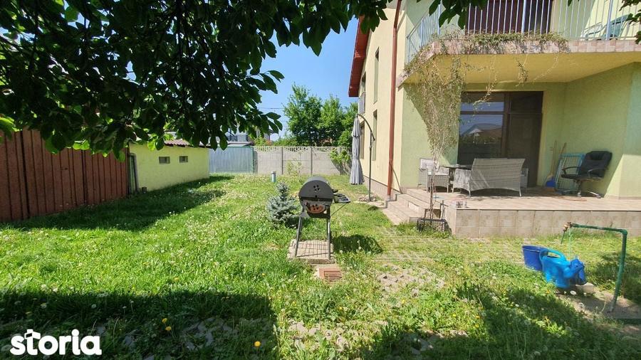 Casă cu 5 camere cu Teren 500 Mp în Ronaț