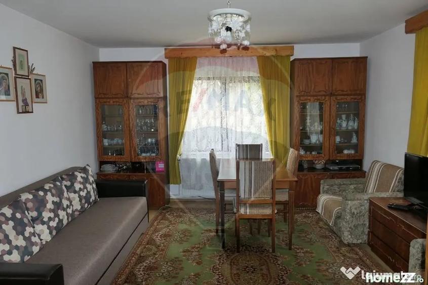 Casă cu 3 camere cu Teren 861 Mp în Central