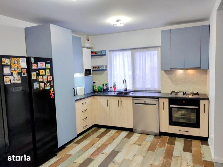Casă cu 4 camere cu Teren 255 Mp în Chinteni