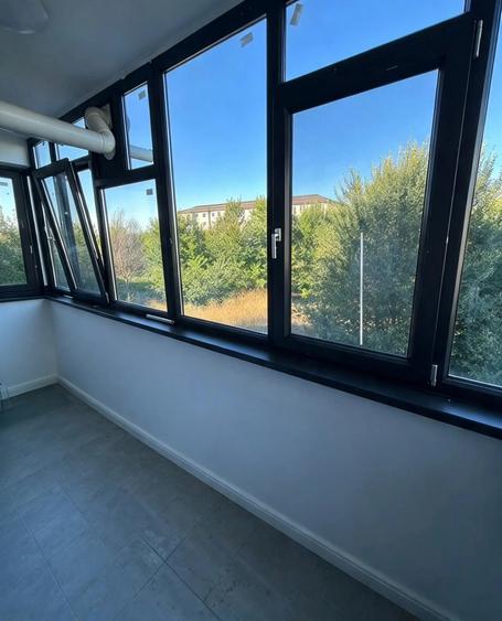 Apartament cu 3 camere decomandat în Prelungirea Ghencea